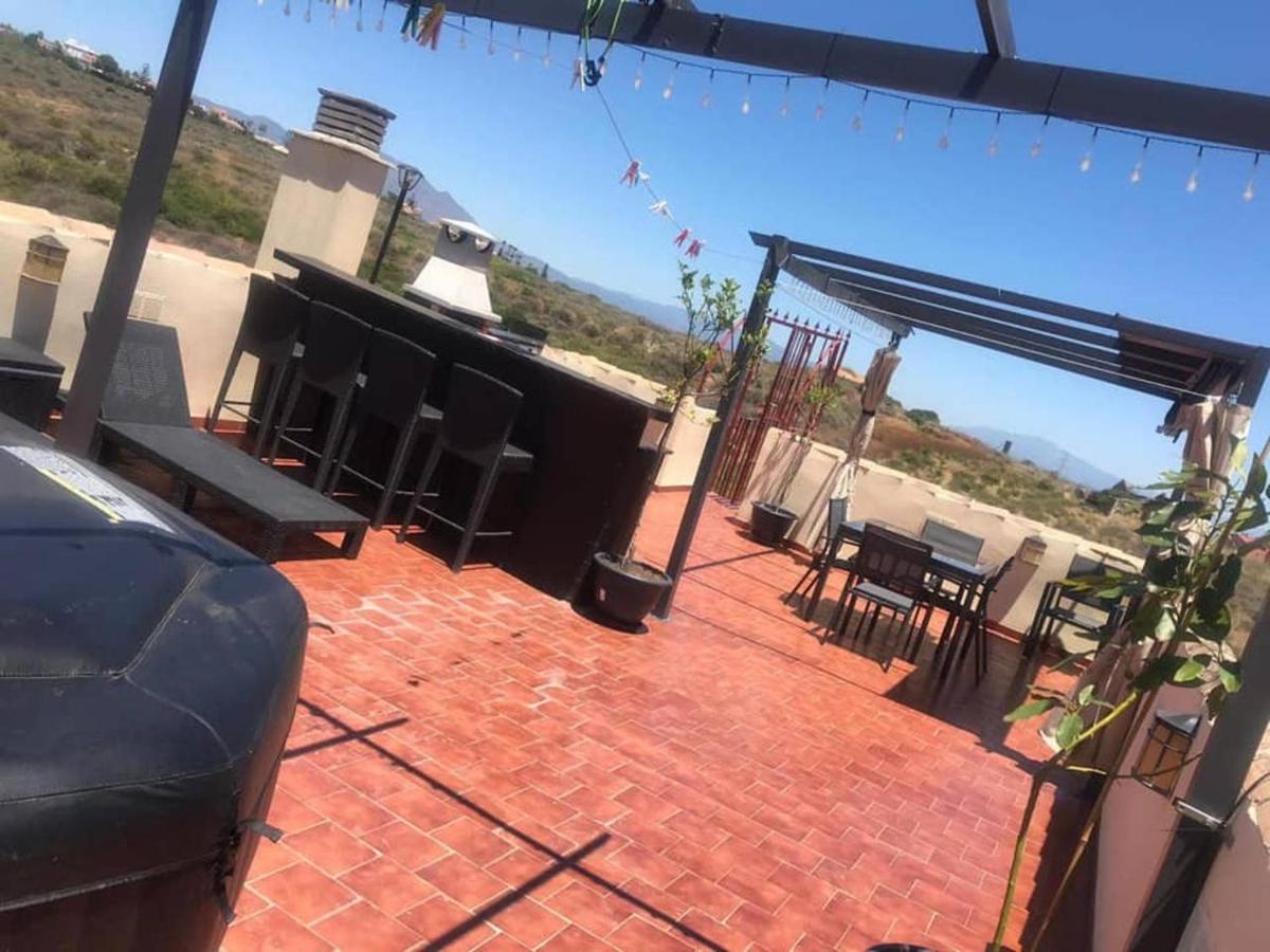 Alboran Hills Apartment Манилва Екстериор снимка